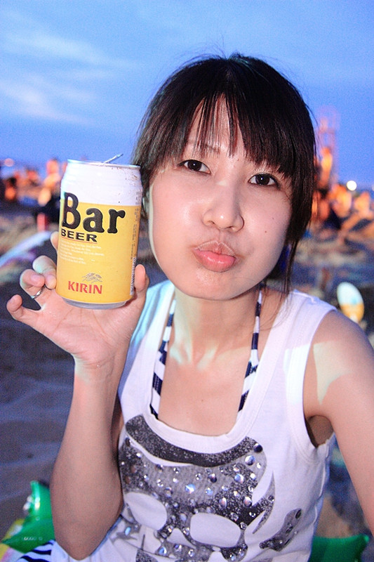 【遊記】 夏夜沙灘啤酒、海洋音樂祭