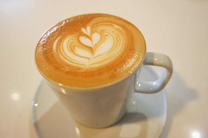 【台南美食】L’esprit cafe 巷弄內超有質感的咖啡廳，免費wifi~ 適合久坐喝杯好咖啡!